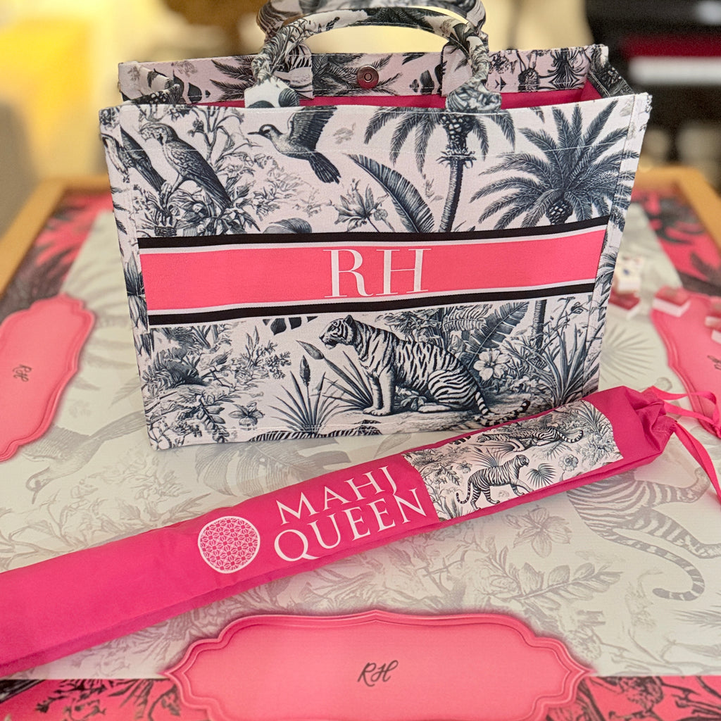 The Tiger Toile Signature Set
